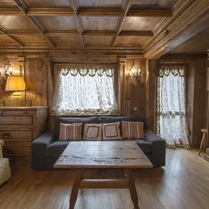 Appartamento Cá Enrosadira Piano Secondo, San Vito di Cadore